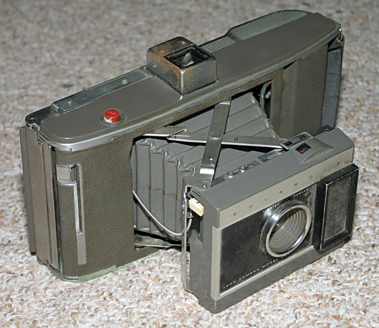 Polaroid Model J66