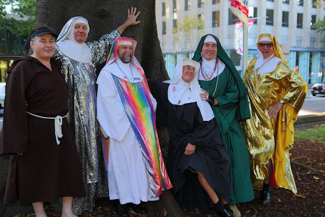 SGLMG Parade 2015