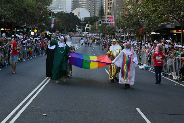SGLMG Parade 2015